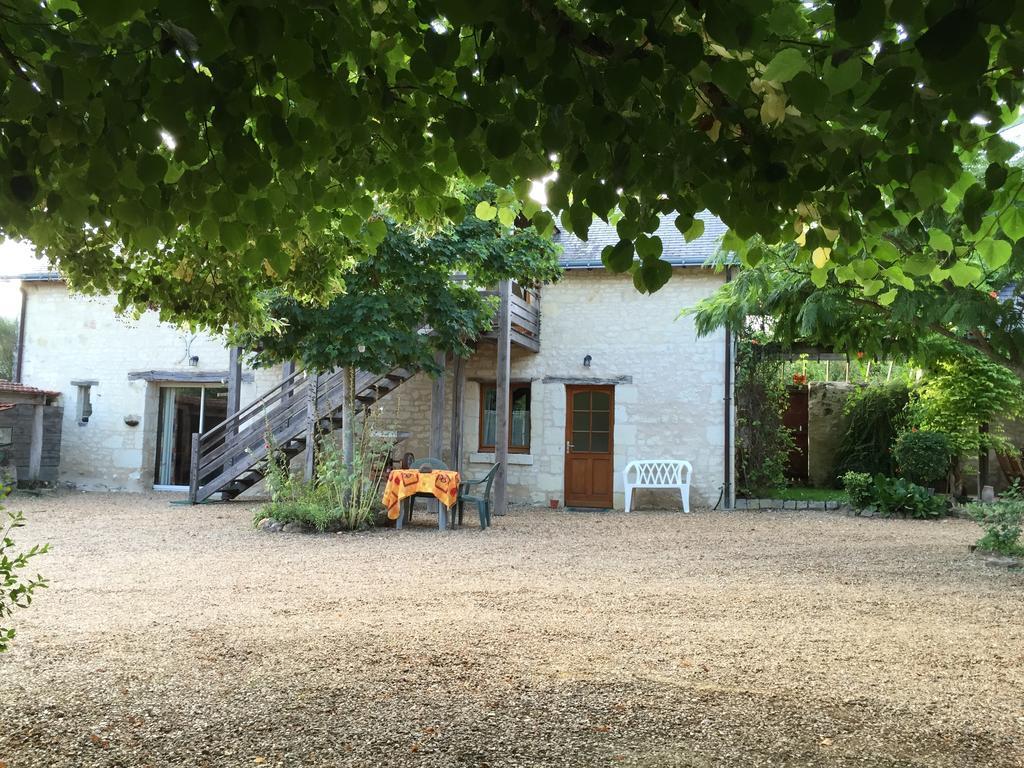 Les Caves Hotel Ambillou-Château Exterior photo