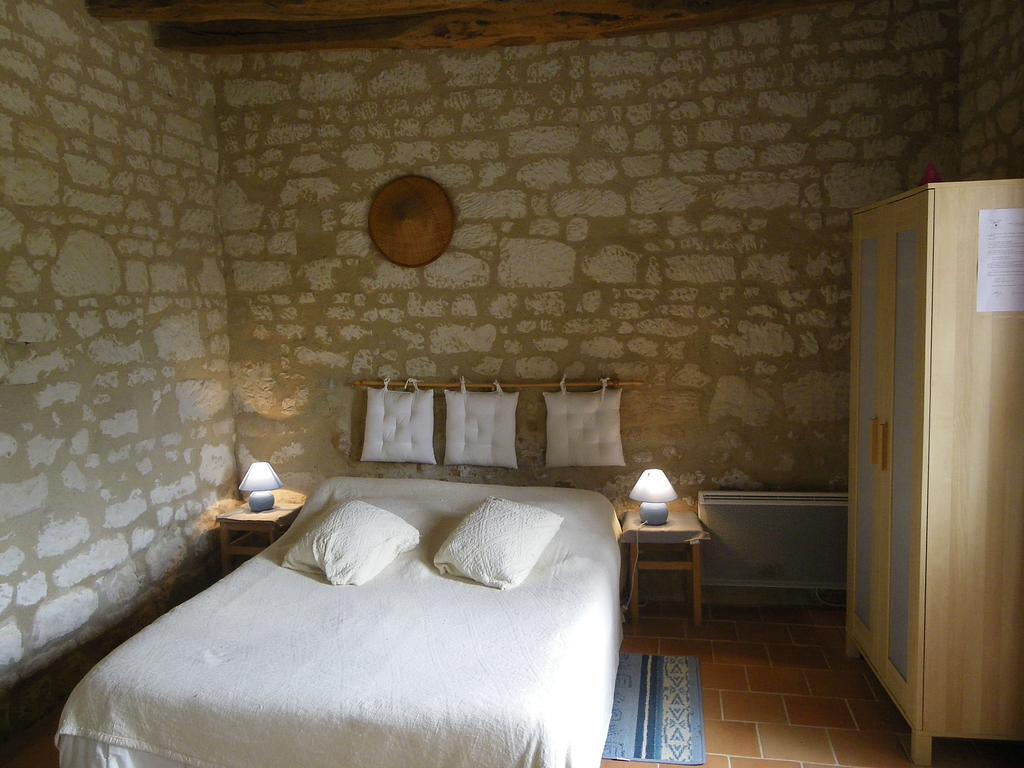 Les Caves Hotel Ambillou-Château Exterior photo